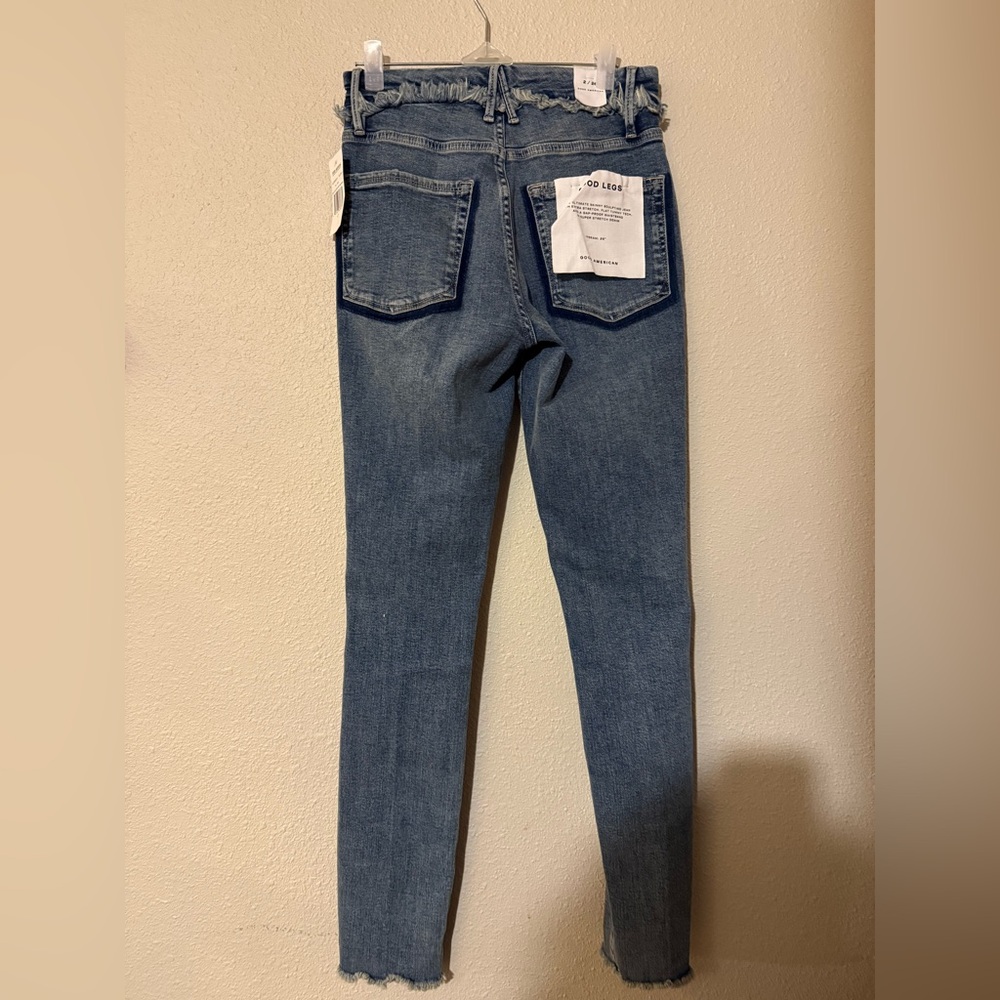 GOOD AMERICAN GOOD LEGS UNDER FRAY WAISTBAND NWT 2/26 - Picture 4 of 5